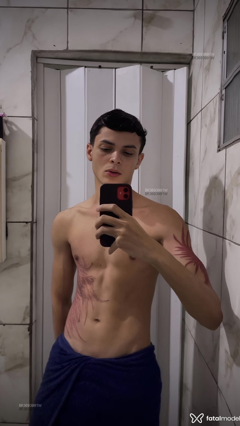 Acompanhante Matheus - Feed