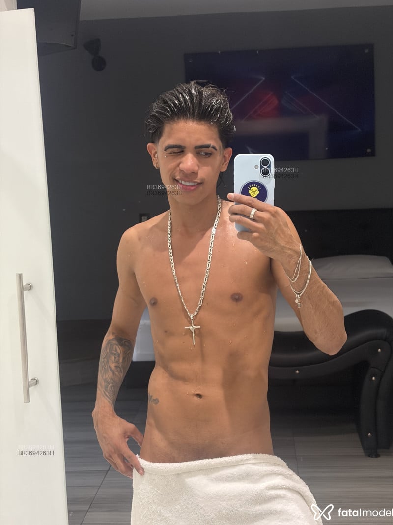 Acompanhante Cacá Leviev - Feed