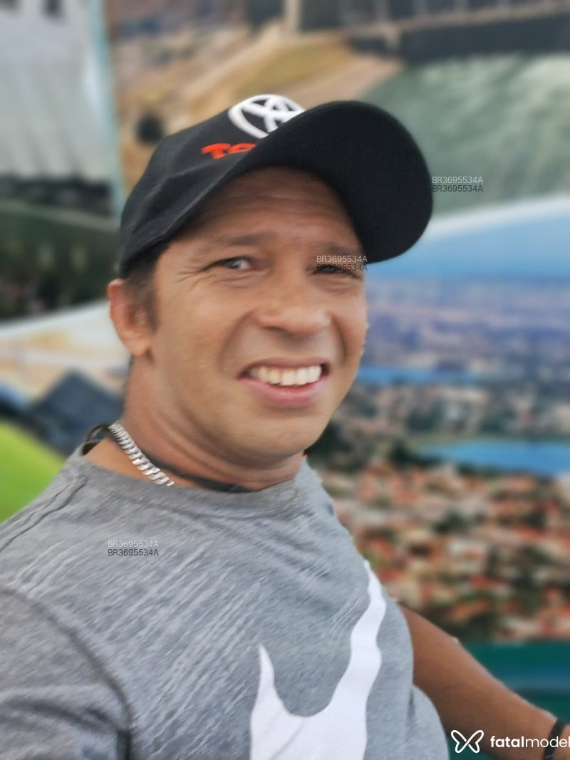 Acompanhante Claudinho - Feed