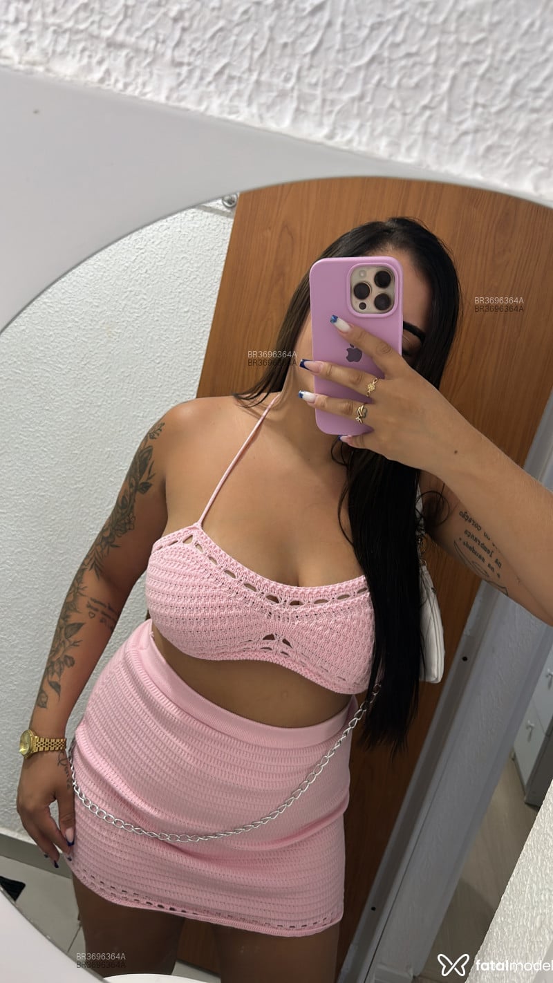 Acompanhante Camily - Feed