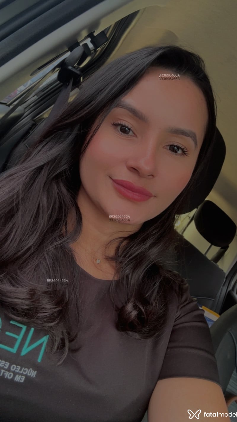 Acompanhante Ingri - Feed