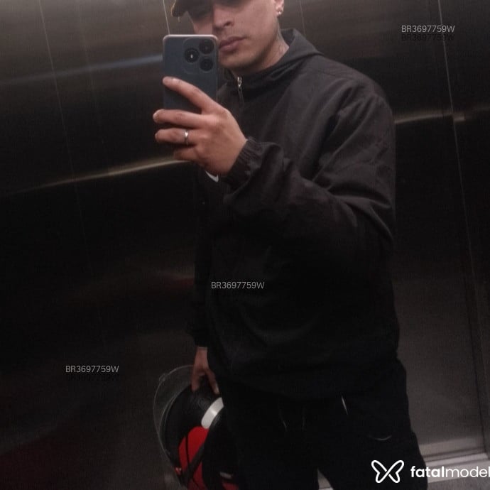 Acompanhante Felipe - Feed