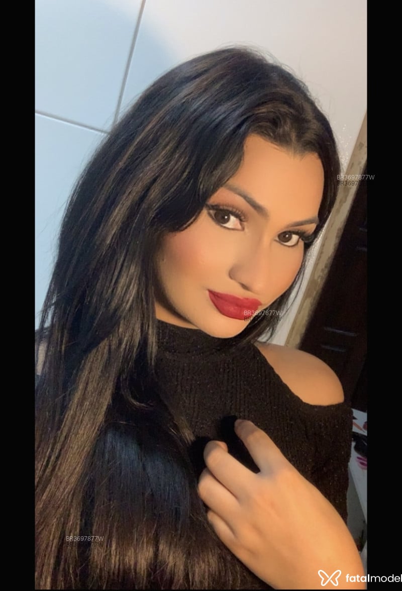 Acompanhante Maya Karoline - Feed