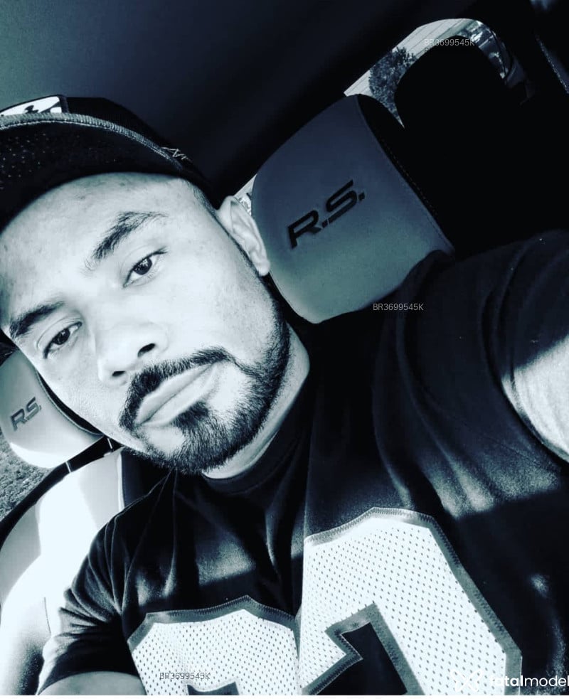 Acompanhante Lelezinho - Feed