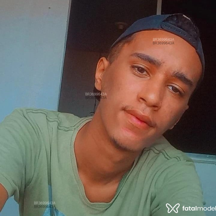 Acompanhante Pretinho - Feed