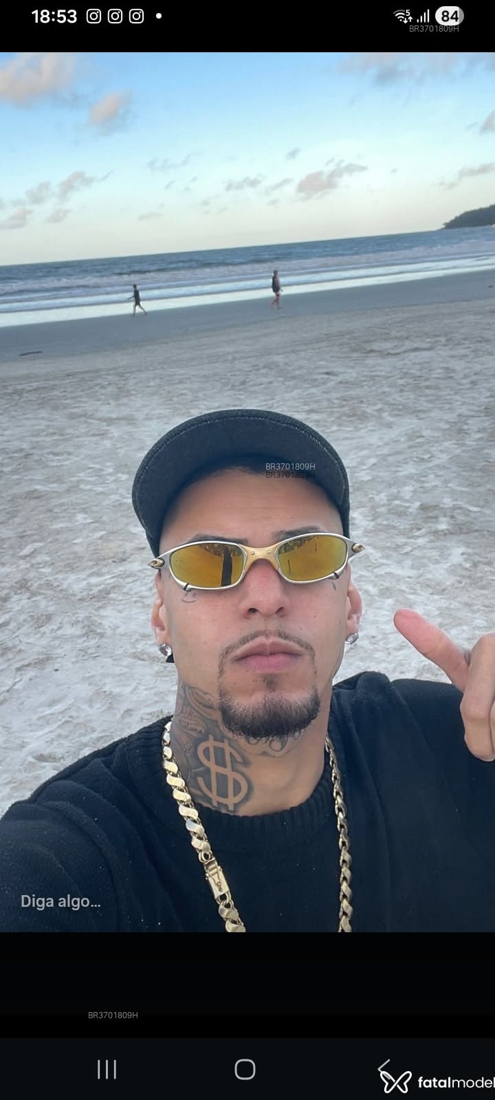 Acompanhante Henrique Kevin - Feed
