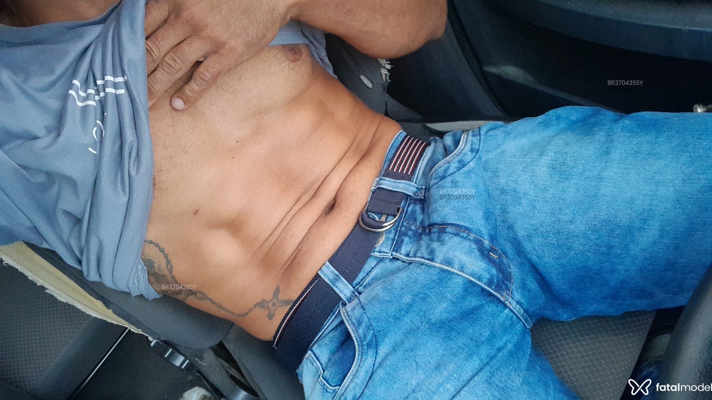 Acompanhante Pequenohomen - Feed