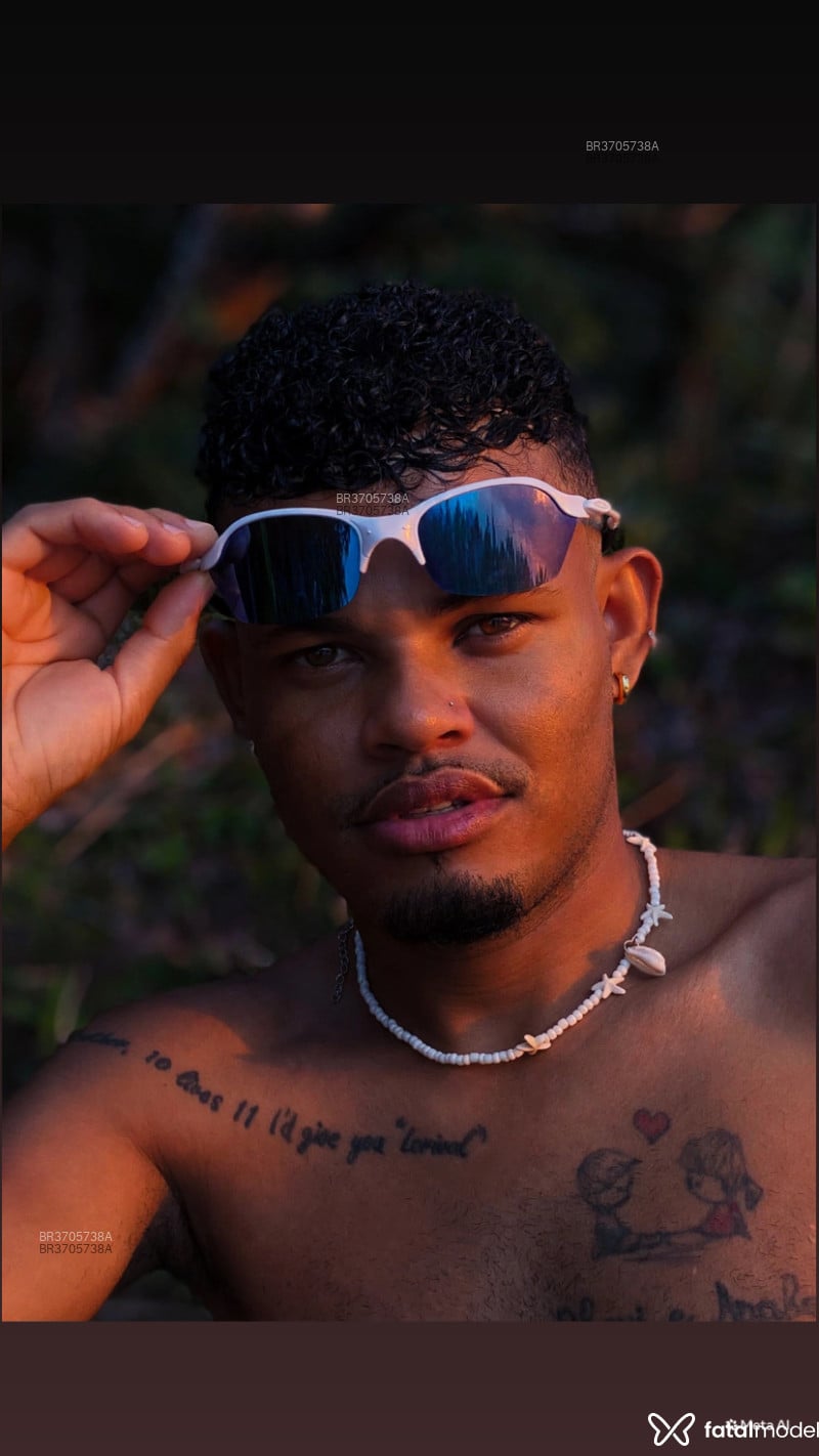 Acompanhante Baiano Dendê - Feed