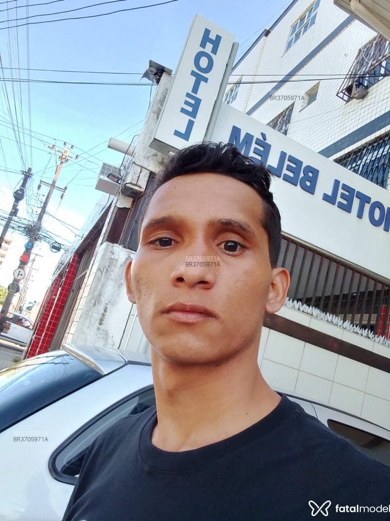 Acompanhante Lucas - Feed