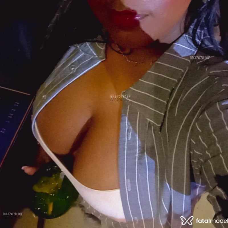 Acompanhante Raquel - Feed