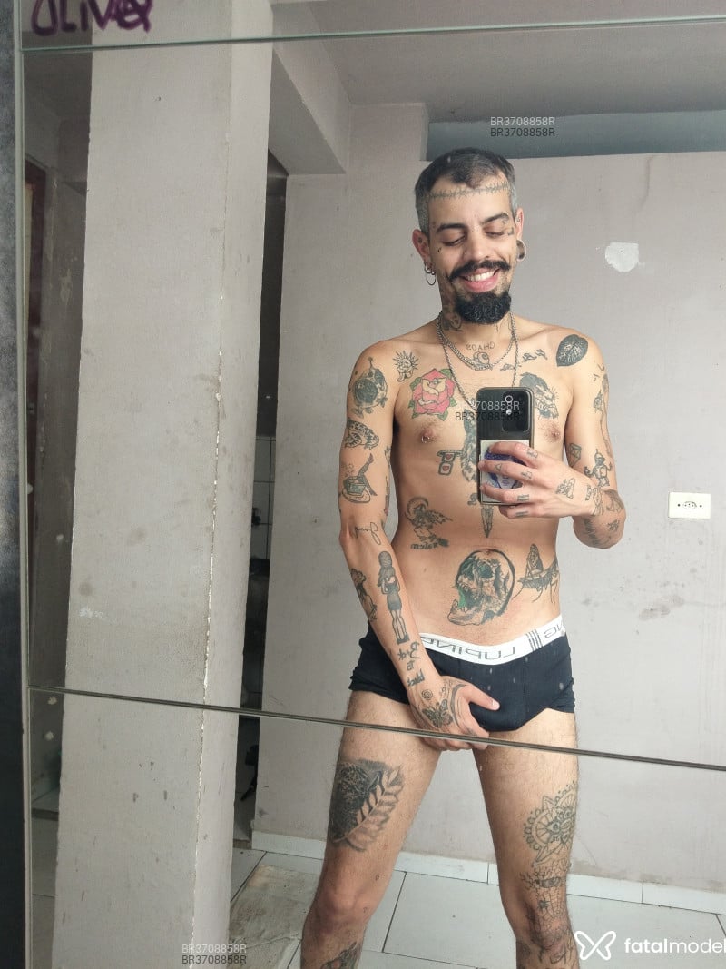 Acompanhante Julio - Feed