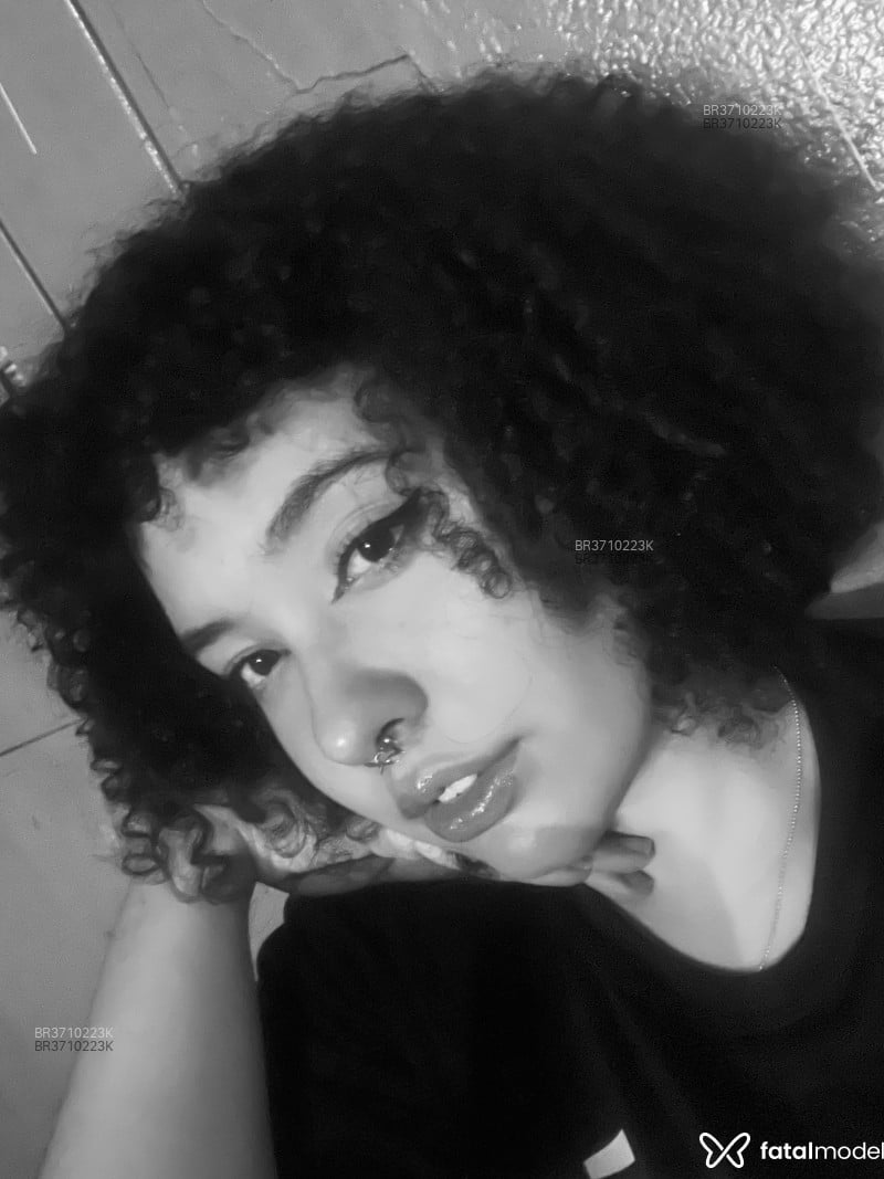 Acompanhante Alicia - Feed