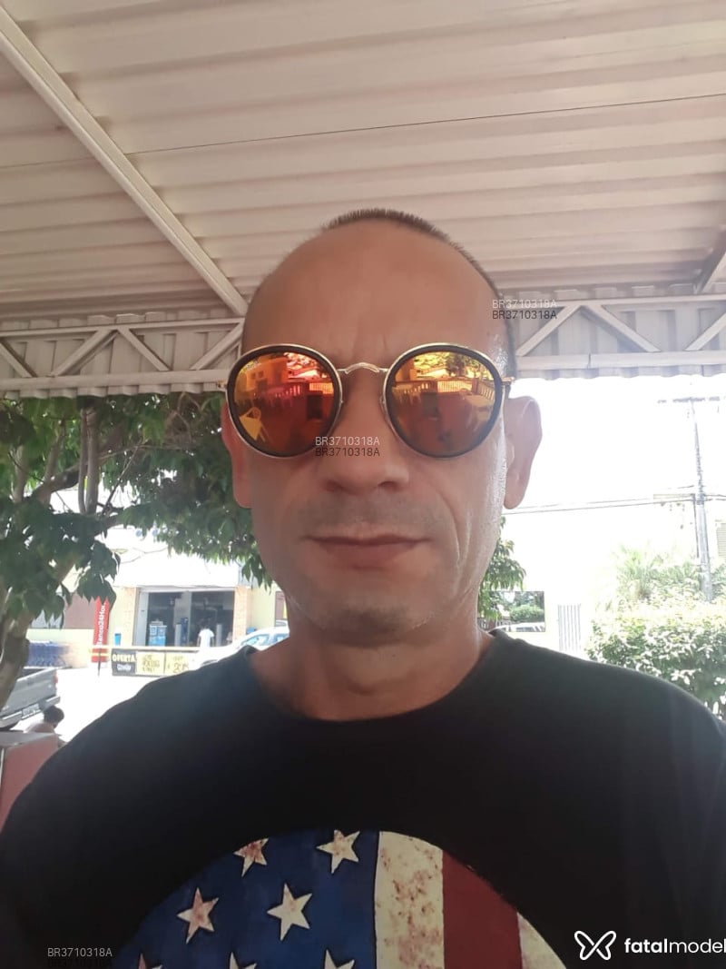 Acompanhante Zeca Pit Bull - Feed