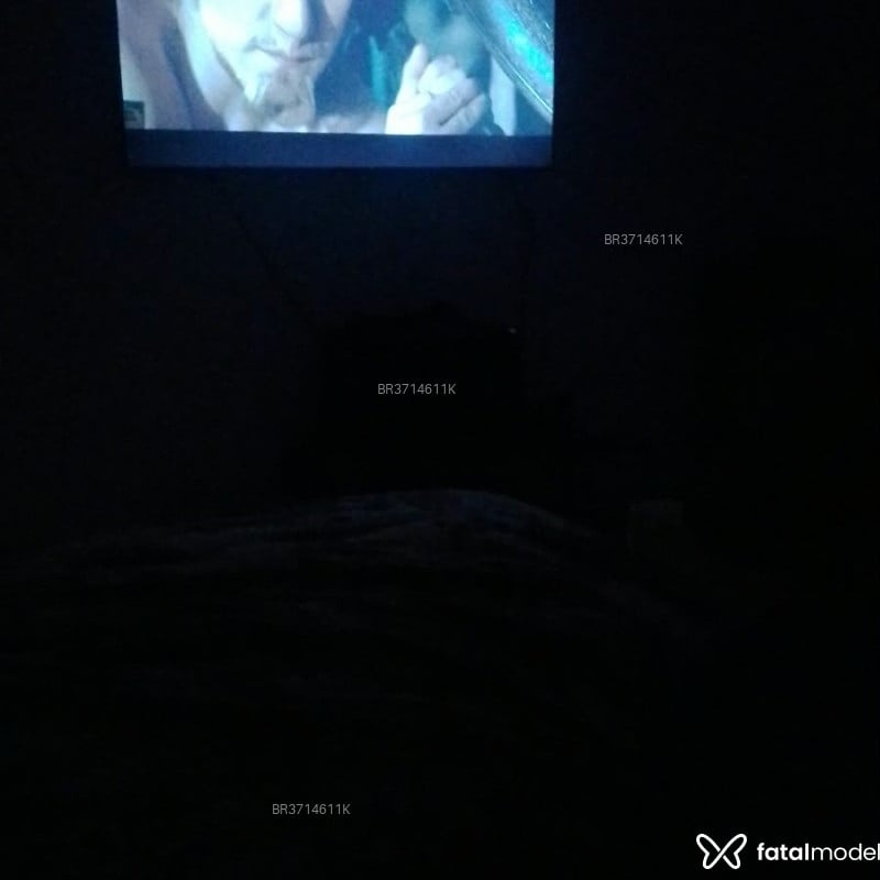 Acompanhante Henrique - Feed