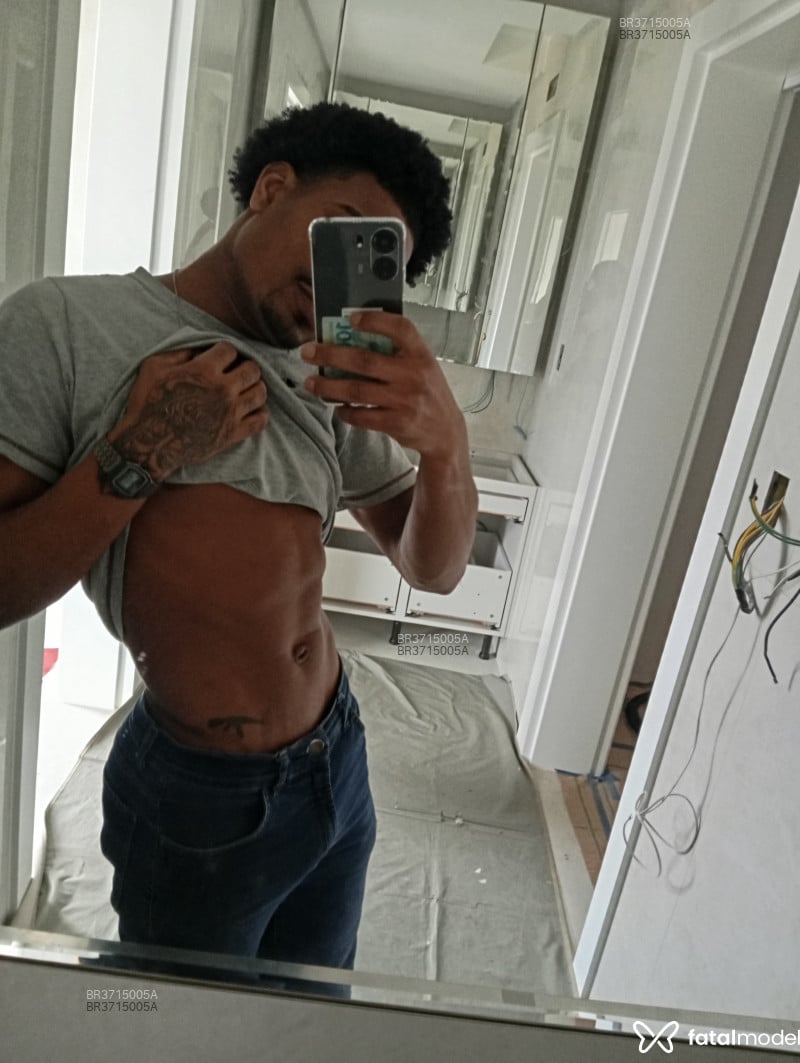 Acompanhante Baianinho - Feed