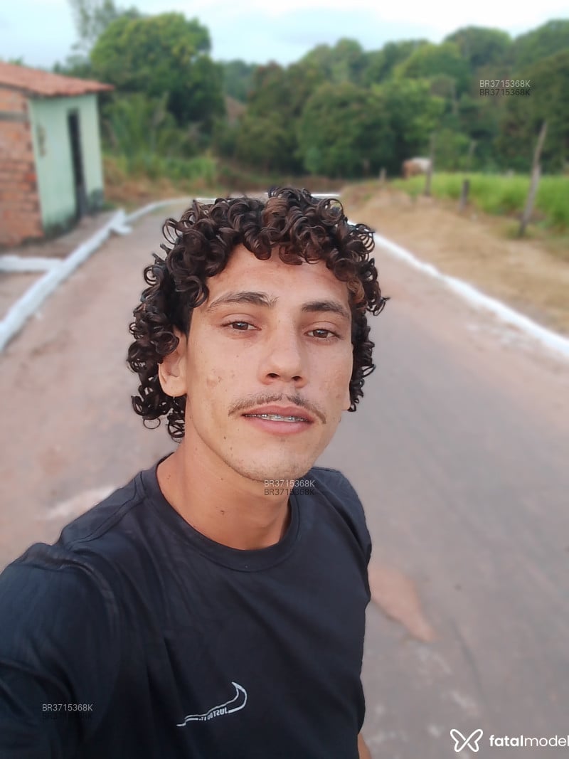 Acompanhante Ferreira - Feed