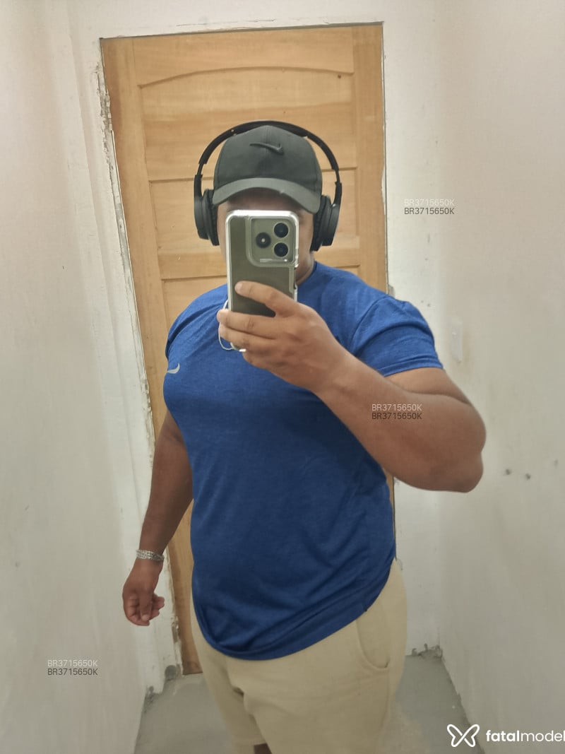 Acompanhante Cyborg - Feed