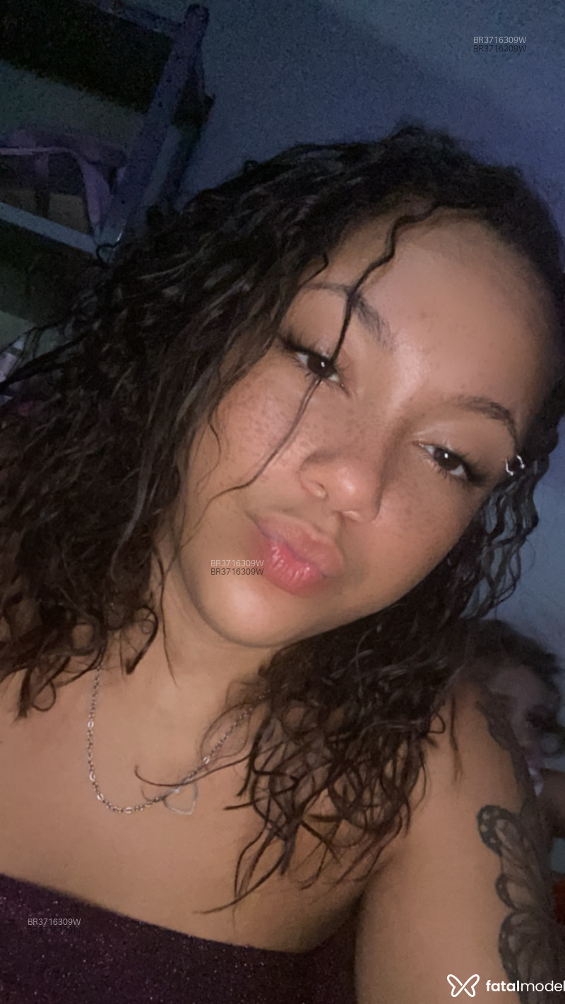 Acompanhante Brunna Daniellen - Feed