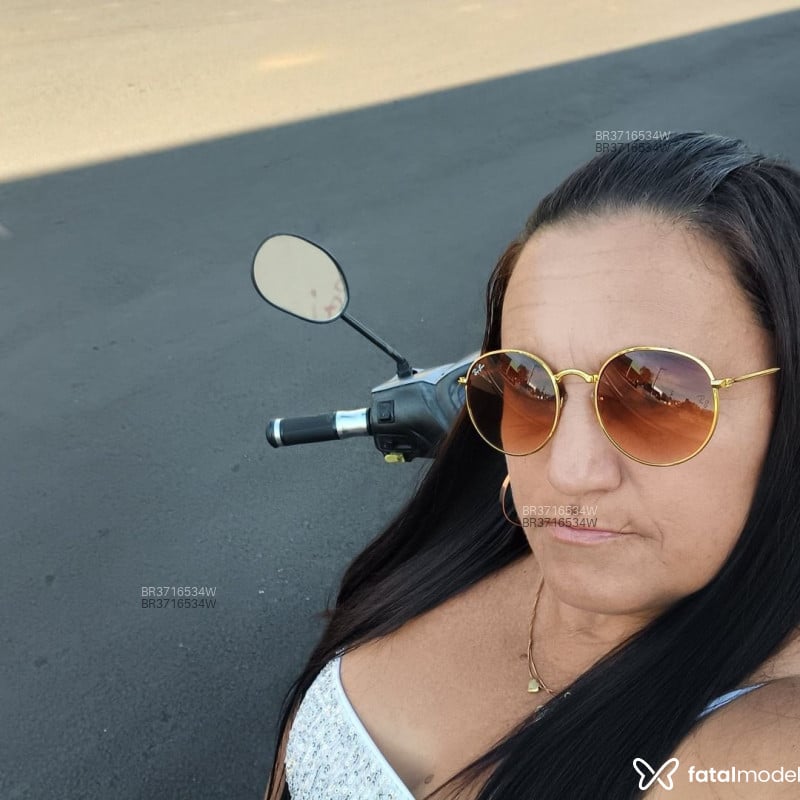 Acompanhante Zinha - Feed