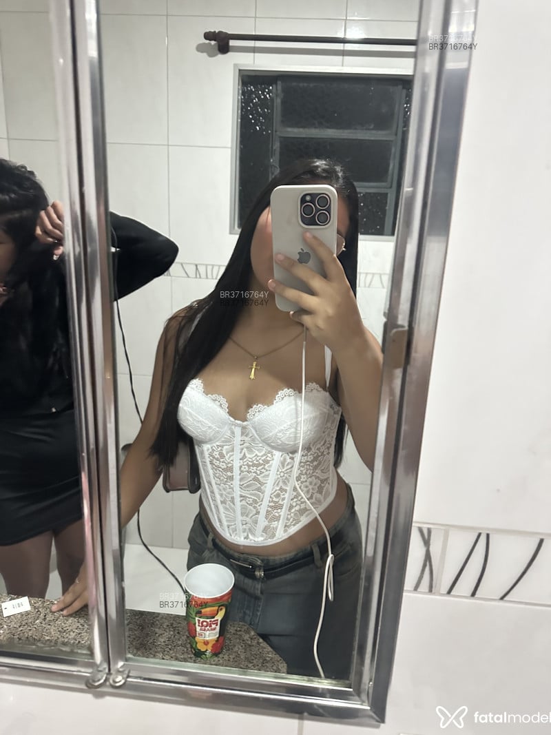 Acompanhante Morena - Feed