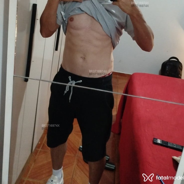Acompanhante Nando - Feed
