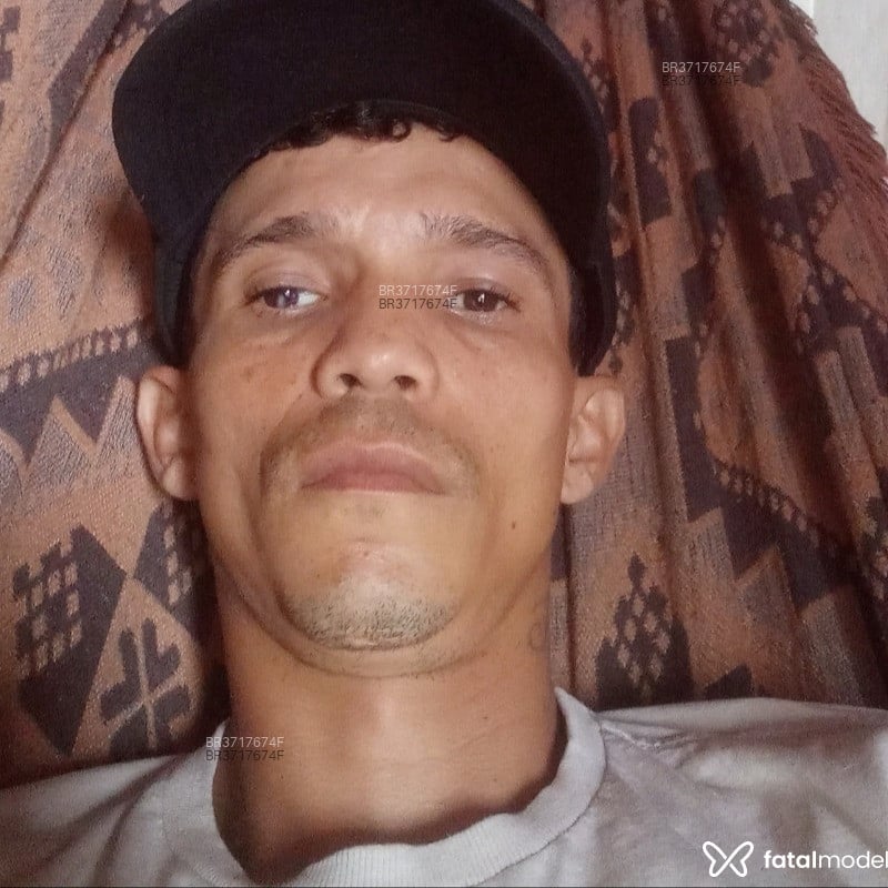 Acompanhante Lucas - Feed