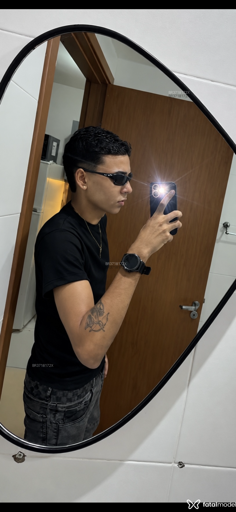 Acompanhante Gomes - Feed