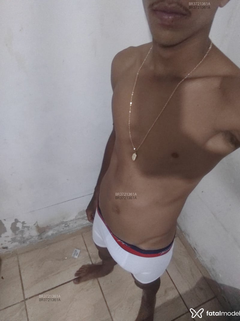 Acompanhante Lucas - Feed
