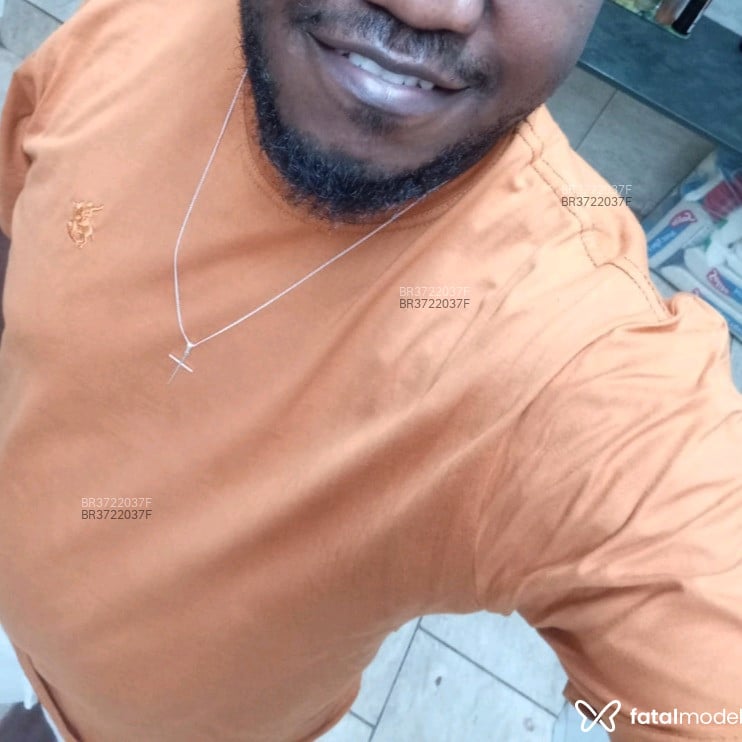 Acompanhante Negrão - Feed
