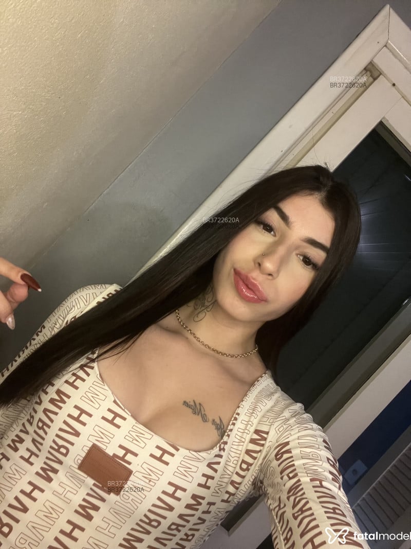 Acompanhante Luiza - Feed