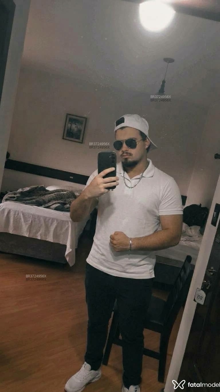 Acompanhante Gusttavo - Feed