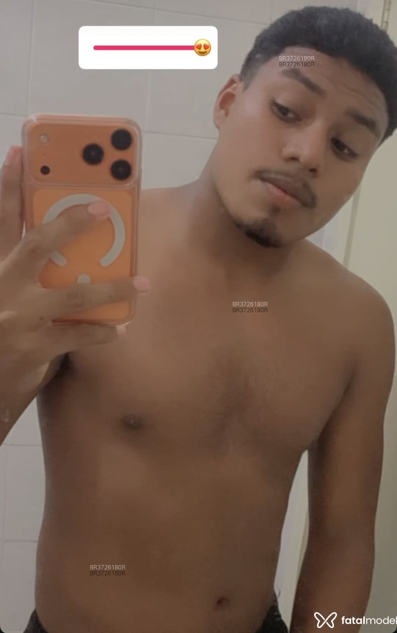 Acompanhante Ariel Martins - Feed