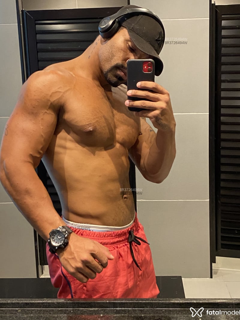 Acompanhante Felipe - Feed