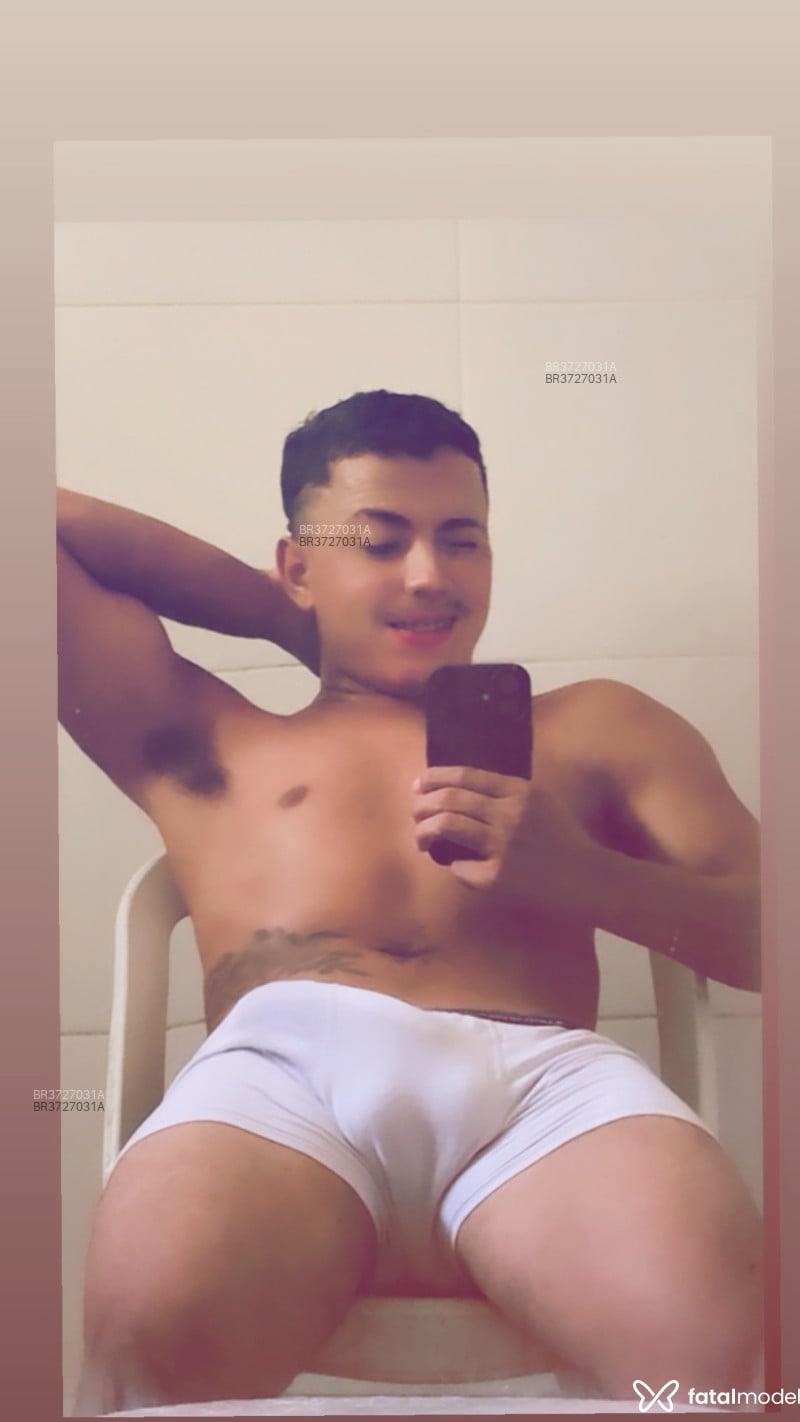 Acompanhante Douglas - Feed