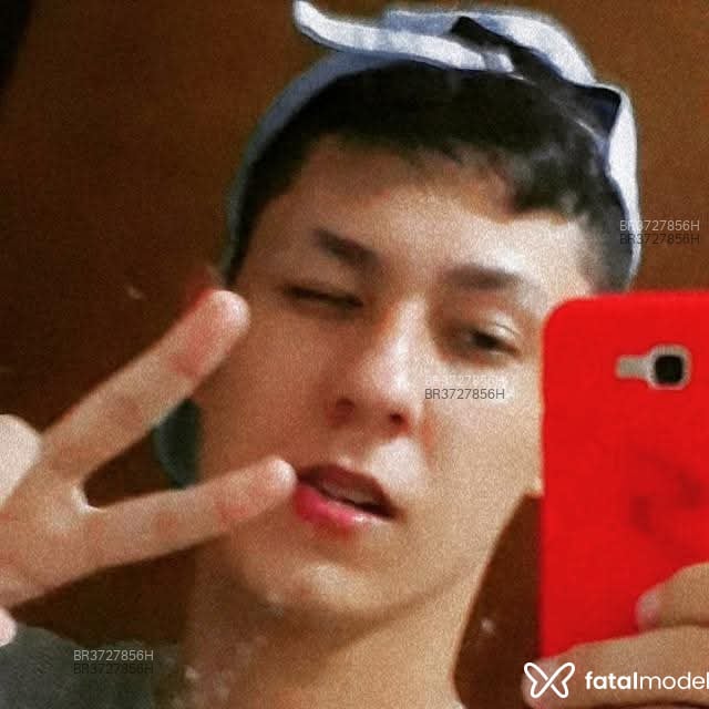 Acompanhante Alisson - Feed