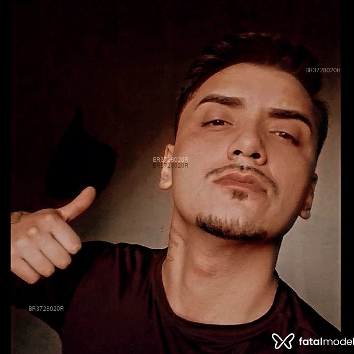 Acompanhante Henrique - Feed