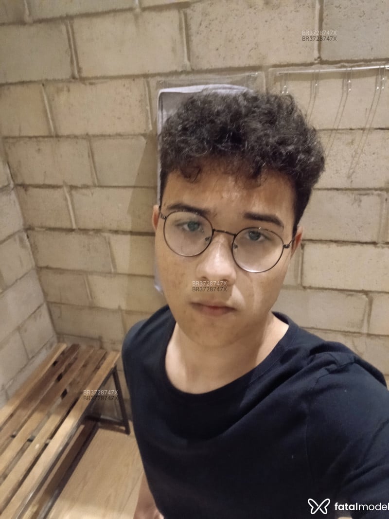 Acompanhante Pedro - Feed