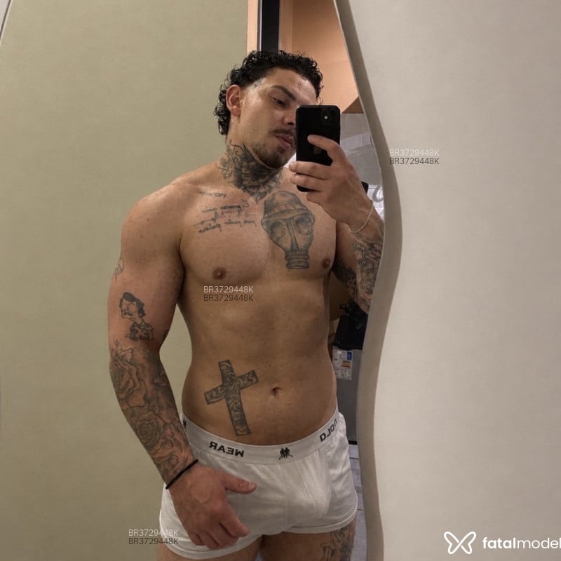 Acompanhante Vitinho - Feed