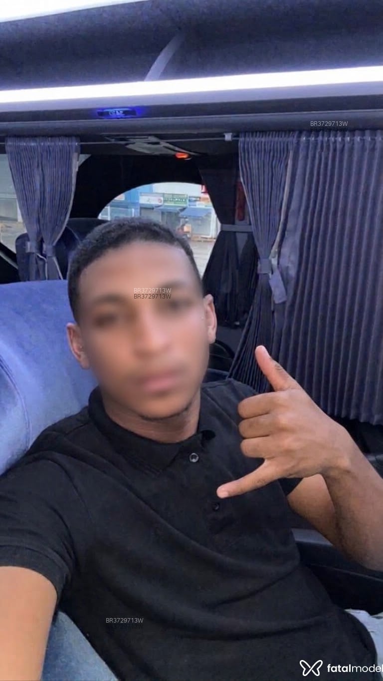 Acompanhante Henrique - Feed