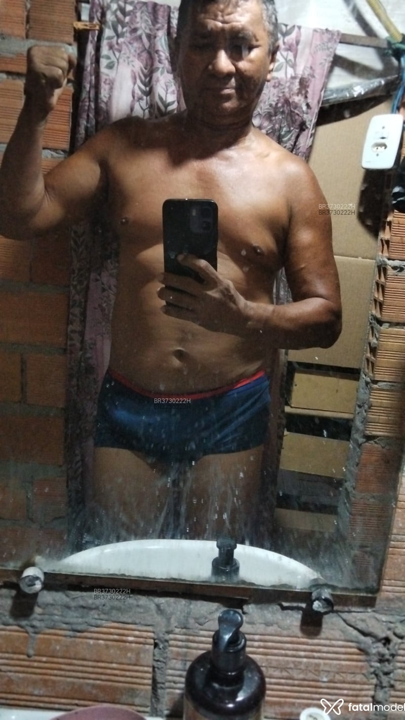 Acompanhante Yran Curujão - Feed
