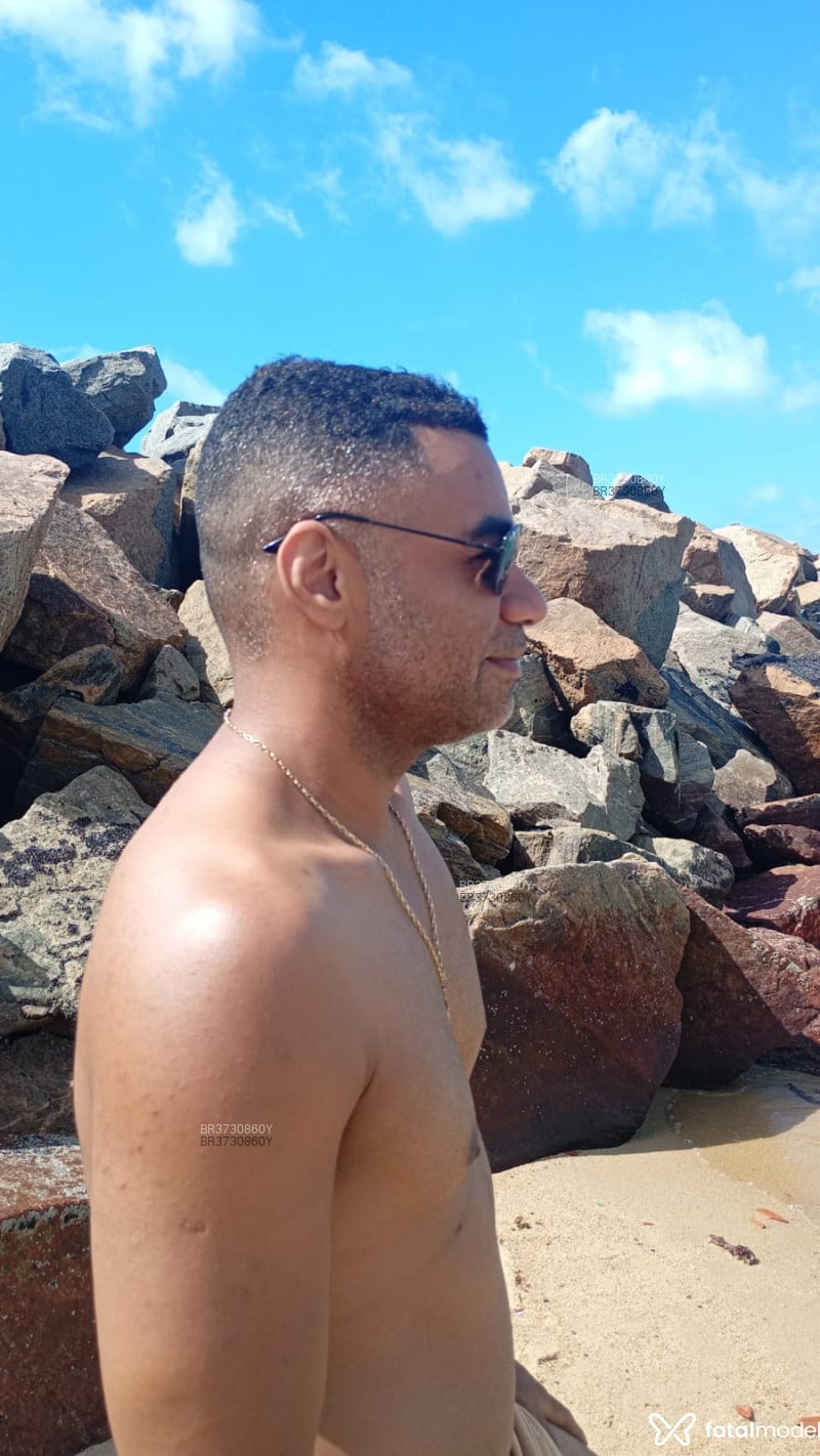Acompanhante Roberto - Feed