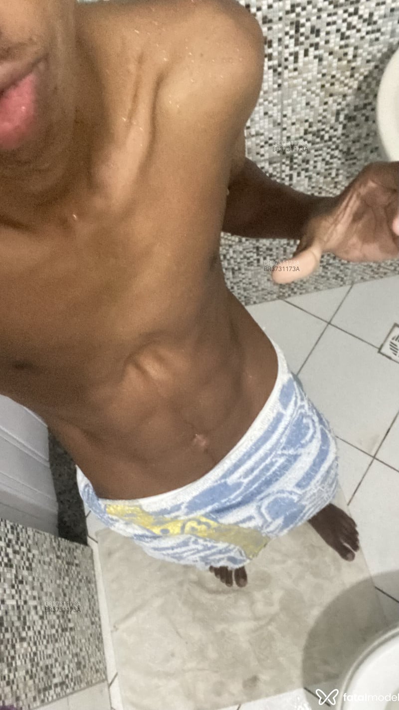 Acompanhante Vitor - Feed