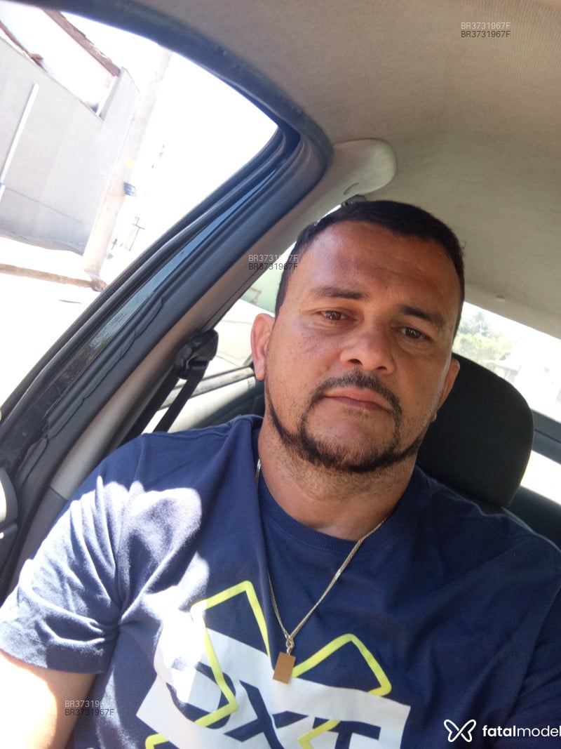 Acompanhante Sandro - Feed