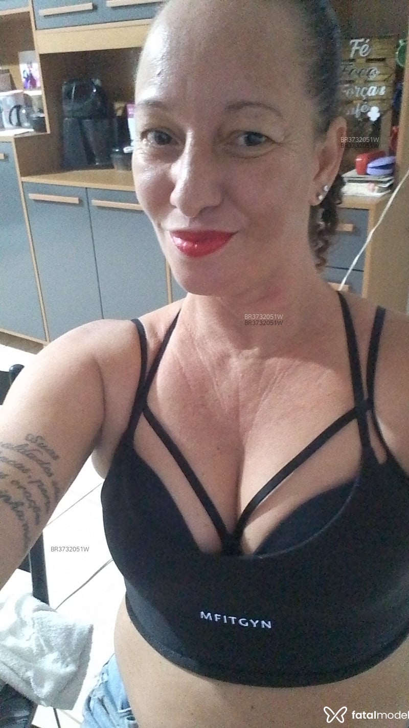 Acompanhante Leninha - Feed
