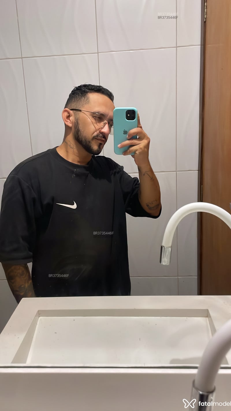 Acompanhante Heitor - Feed