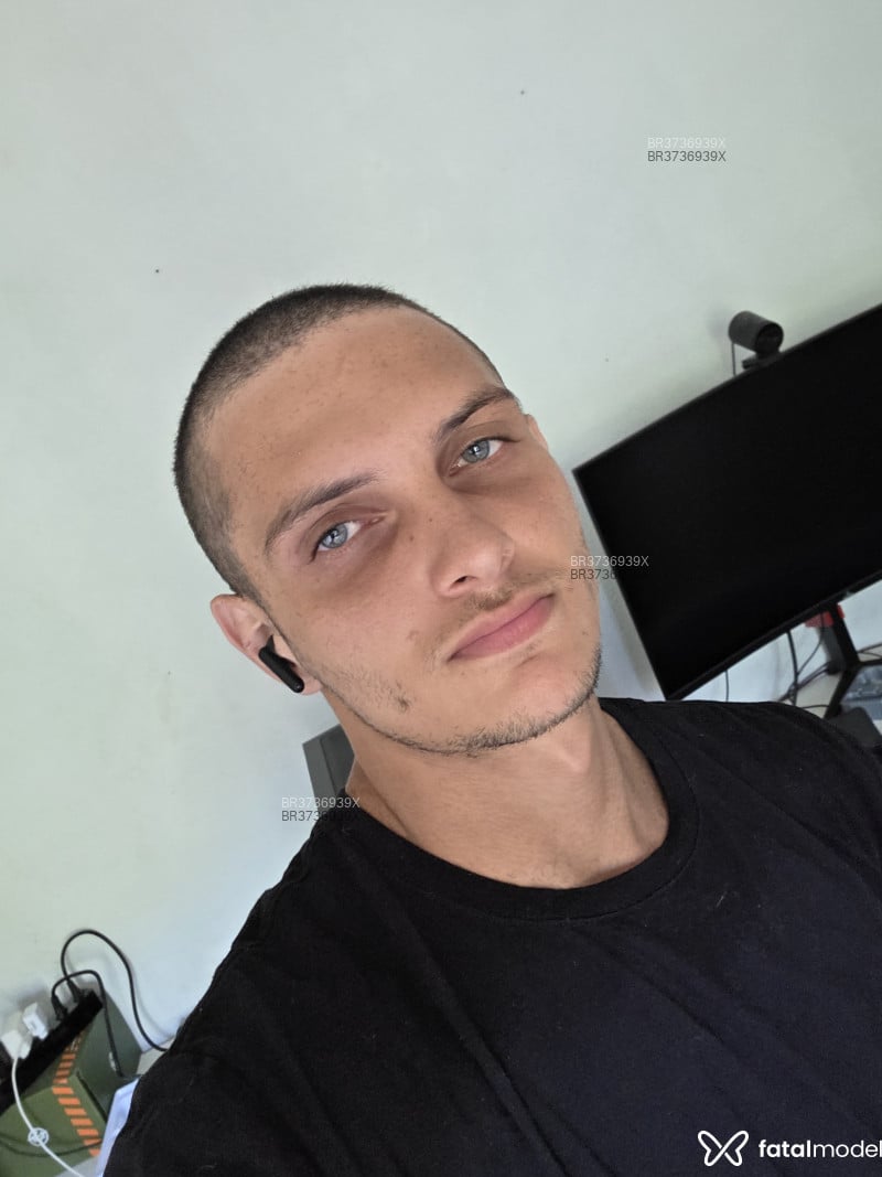 Acompanhante Micael - Feed