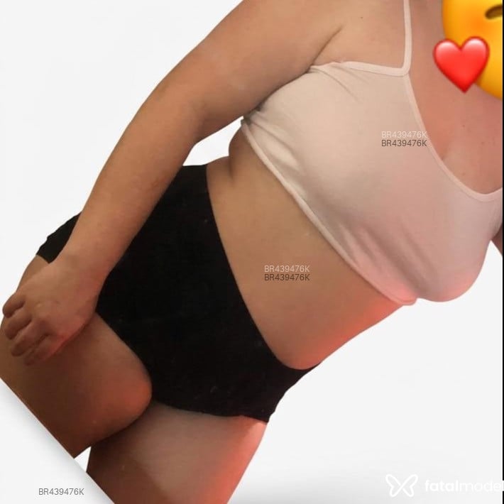 Acompanhante Esther - Feed