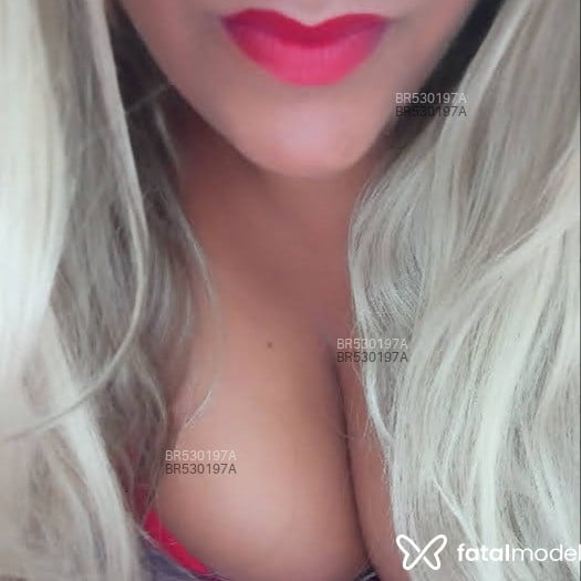 Acompanhante MARIAH - Feed