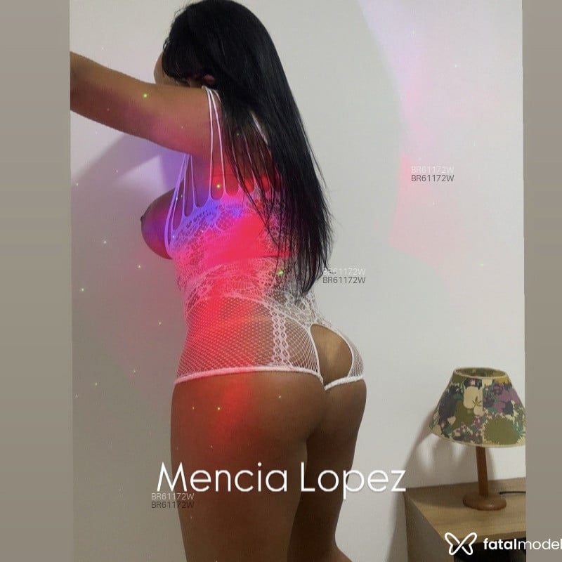 Acompanhante MENCÍA - Feed