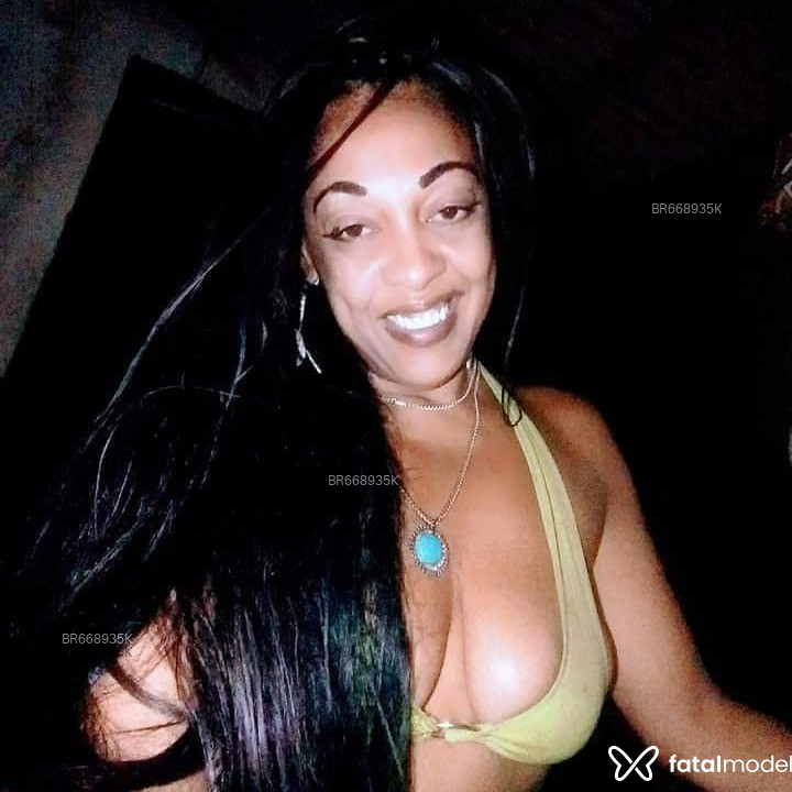 Acompanhante Lara morena - Feed